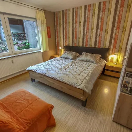 Ferienwohnung Cologne Apartment *