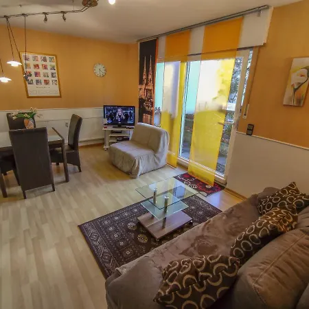 Ferienwohnung Cologne Apartment *