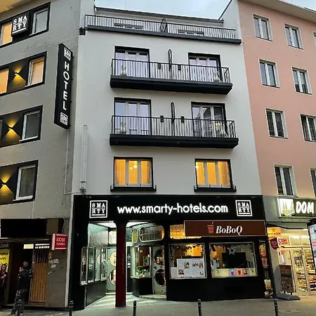 Smarty Dom - Boardinghouse - Kontaktloser Self Check-in Hotel