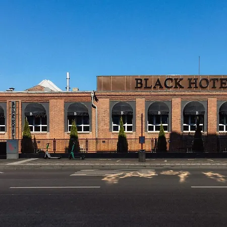 Black Hotel 4*