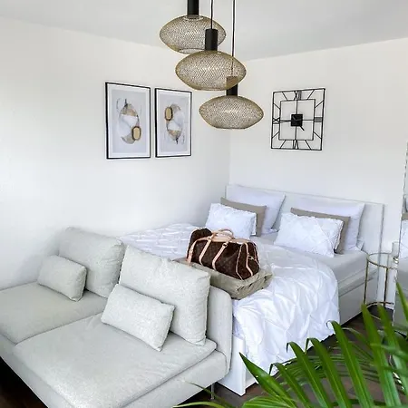 Apartment Dani Stylish Minimal Innercity Terrace Cologne