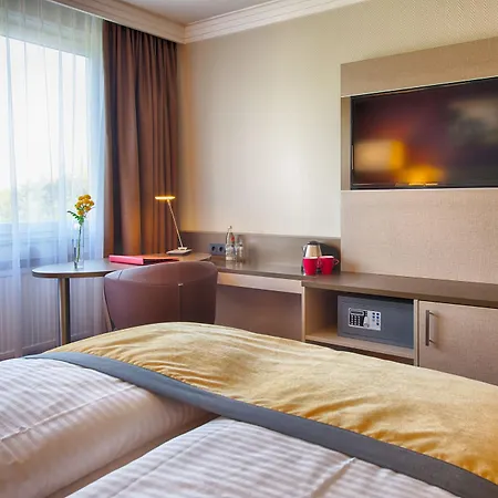 Hotel Leonardo Royal - Am Stadtwald 4*