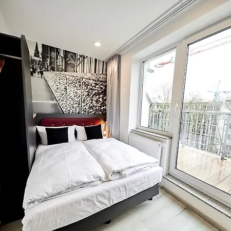 Smarty Dom - Boardinghouse - Kontaktloser Self Check-in Hotel 3*