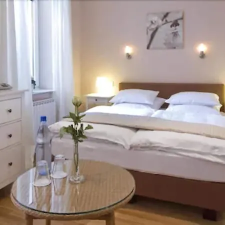Hotel Buchholz Downtown 3*