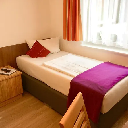 Hotel Triton
