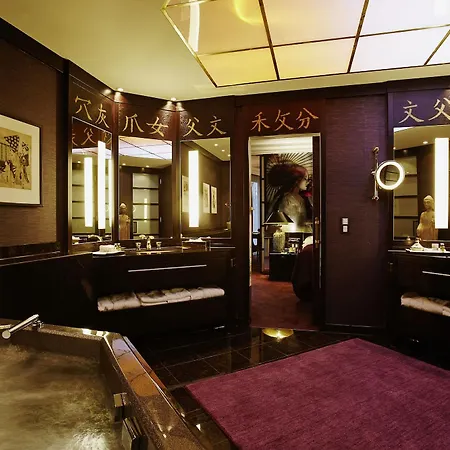 Savoy Hotel 4*