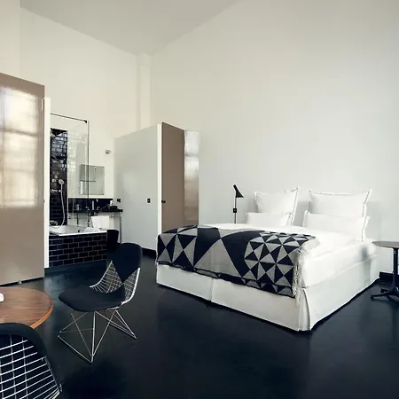 The Qvest Hideaway Hotel 4*
