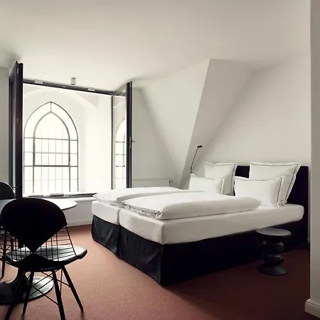 The Qvest Hideaway Hotel 4*