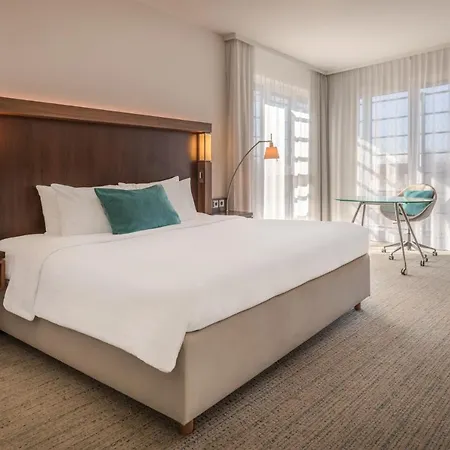 Courtyard By Marriott