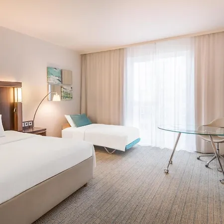 Courtyard By Marriott