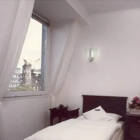 Hotel Cerano Am Dom
