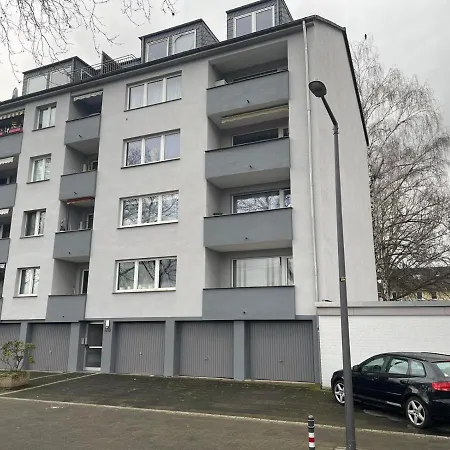 2 Möbliert Zentrale Lage In Apartment *