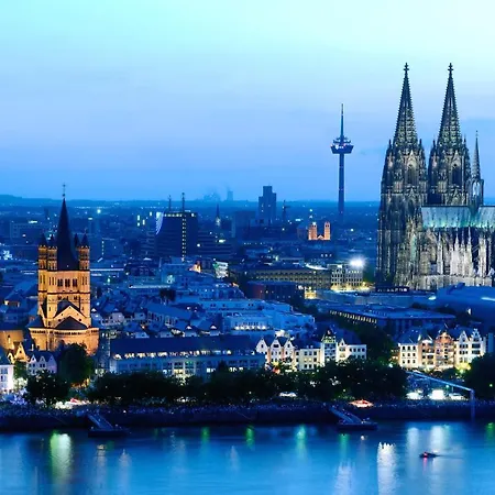 La Maison City-Messe-Arena Hotel Boardinghouse - Kontaktloser Self Check-In Cologne