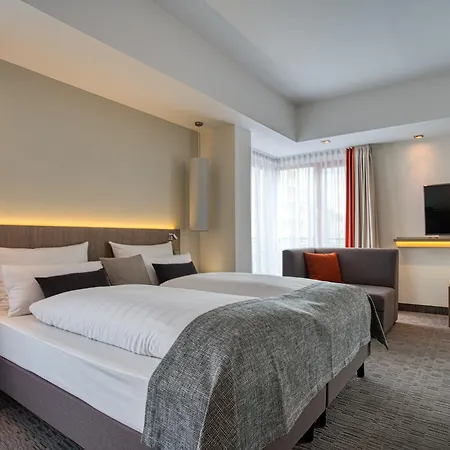 Hotel Kommerzhotel 3*
