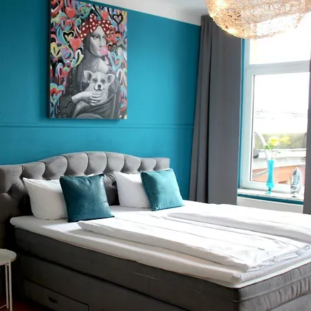 Domstern Hotel 3*