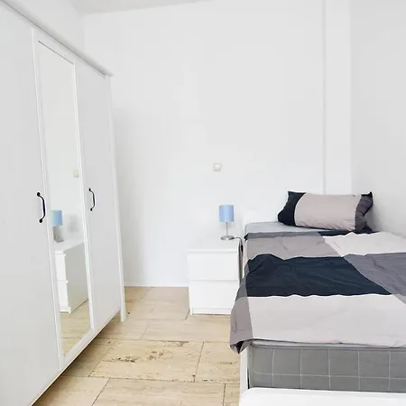 Apartment Boardinghouse In *free Wifi* Cologne