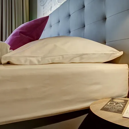 Boutique 003 Am Dom, Trademark Collection By Wyndham Hotel Colonia