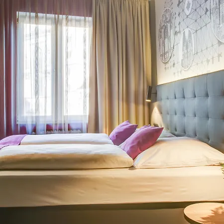 Boutique 003 Am Dom Hotel