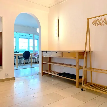 Schoene 3-zimmer-wohnung In Koeln-brueck Mit Eigenem Parkplatz Apartment