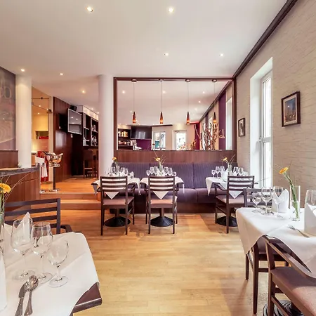 Hotel Mercure Friesenstrasse 4*