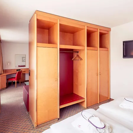Mercure Friesenstrasse Hotel