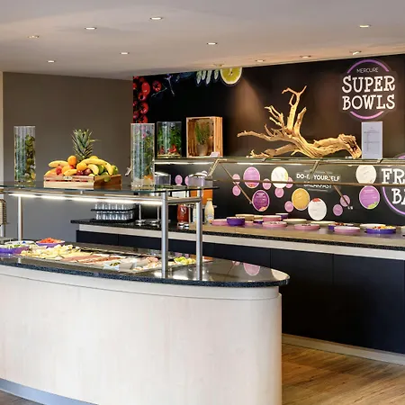 Hotel Mercure West 4*