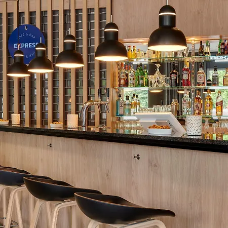 Express Muelheim By Ihg 3* Cologne