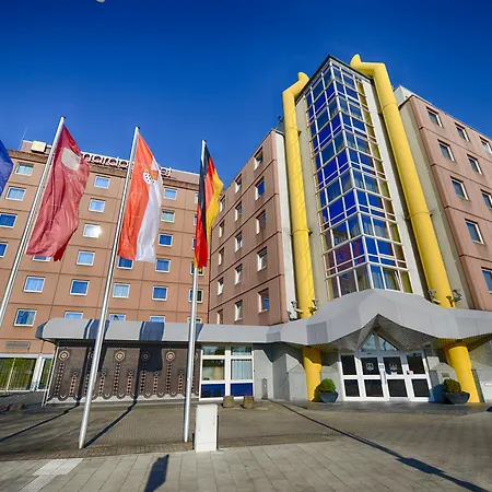 Leonardo Hotel 4*