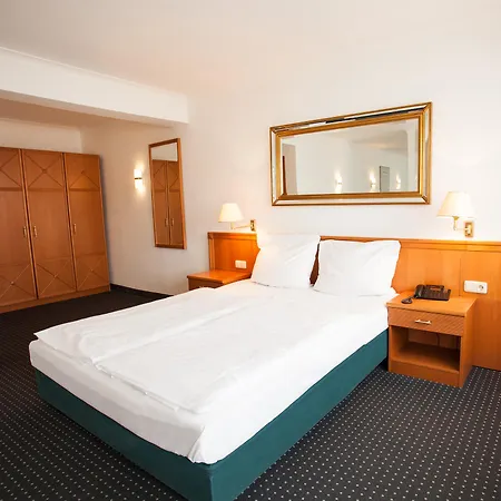Centro Royal 3* Colonia