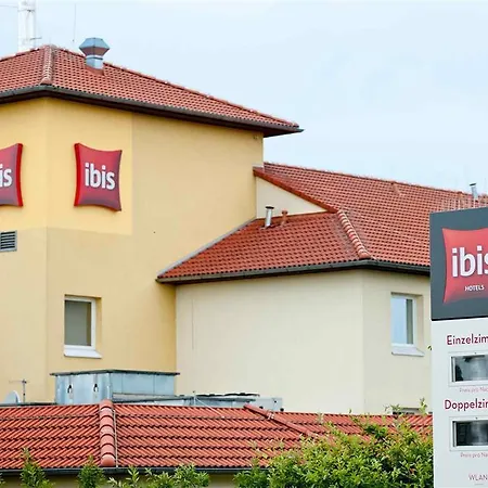 Ibis Airport 3*