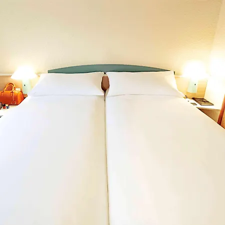 Hotel Ibis Airport