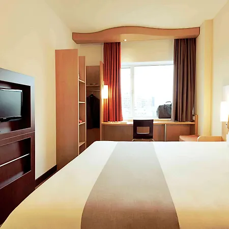 Hotel Ibis Airport