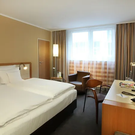 Lindner Am Dom, Part Of Jdv By Hyatt Hotel Cologne