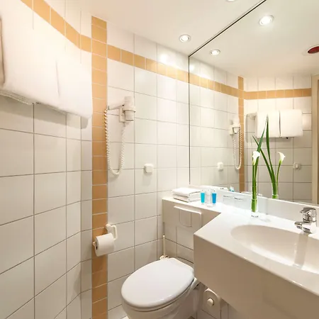 Hotel Essential By Dorint Koeln-junkersdorf