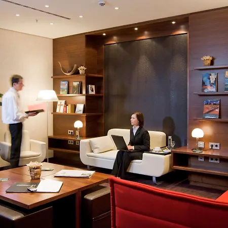 Pullman 4*