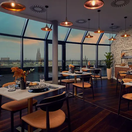 Hotel Wasserturm Cologne, Curio Collection By Hilton Köln