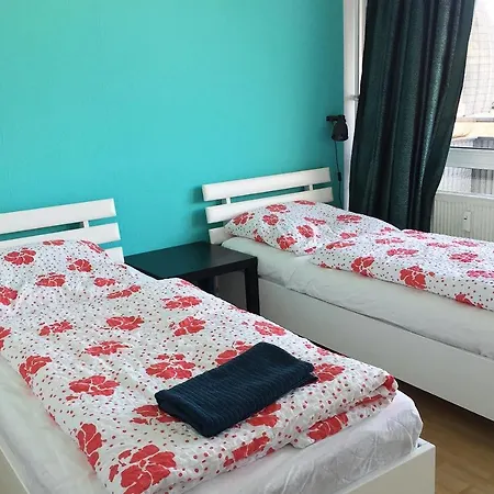 Deutz Apartment *