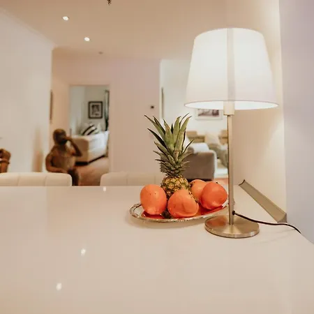 Luxury Penthouse ☆ ☆ ☆ ☆ ☆ *