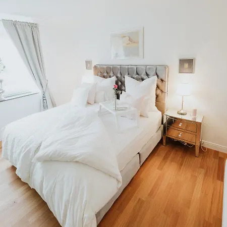 Luxury Penthouse ☆ ☆ ☆ ☆ ☆ Apartment
