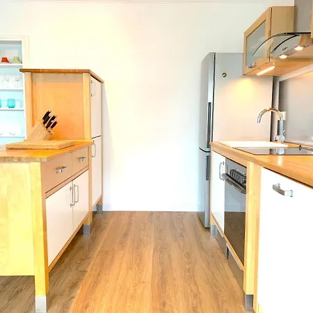 Schoene 3-zimmer-wohnung In Koeln-brueck Mit Eigenem Parkplatz * Cologne