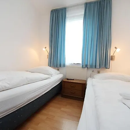 Storch Hotel 2*