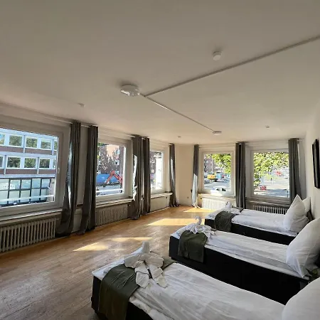 Shared At Heumarkt, City Center Apartment *
