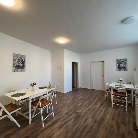 Apartment Shared At Heumarkt, City Center