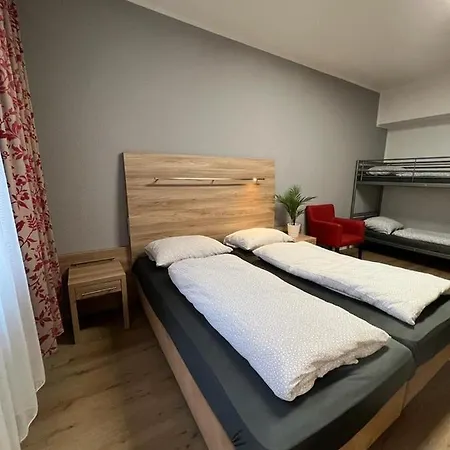 Black Sheep Hostel *