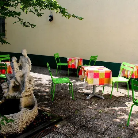Hotel Lorien 3*