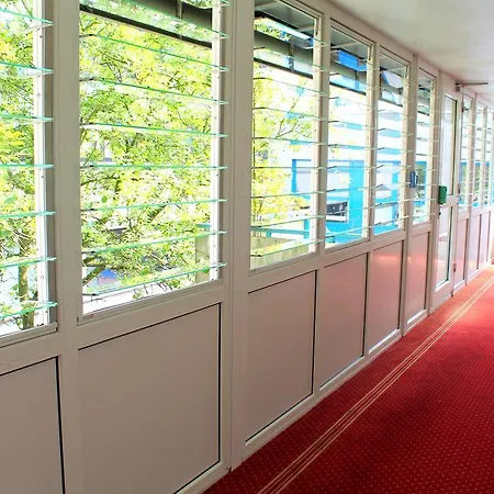 Lorien Hotel