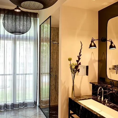 Villa Townhouse By The Qvest *