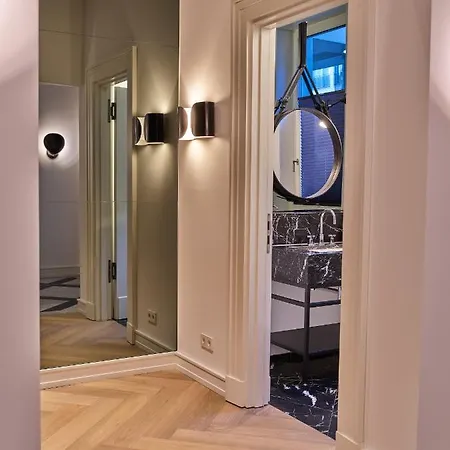 Townhouse By The Qvest Villa *