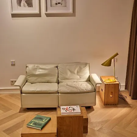 Villa Townhouse By The Qvest