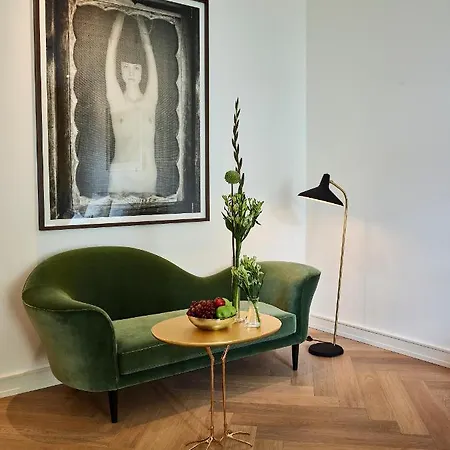 Townhouse By The Qvest Villa